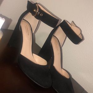 Liz Claiborne Black Suede Heels